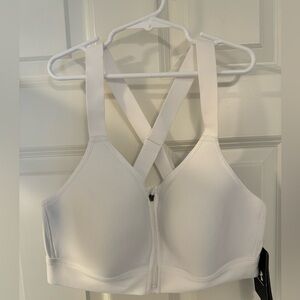 Under Armour NWT Sport Bra size M